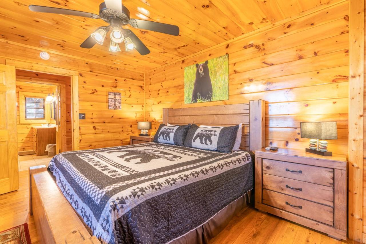 Comfort Cabin Bearway To Heaven W Private Hot Tub Pigeon Forge Eksteriør billede