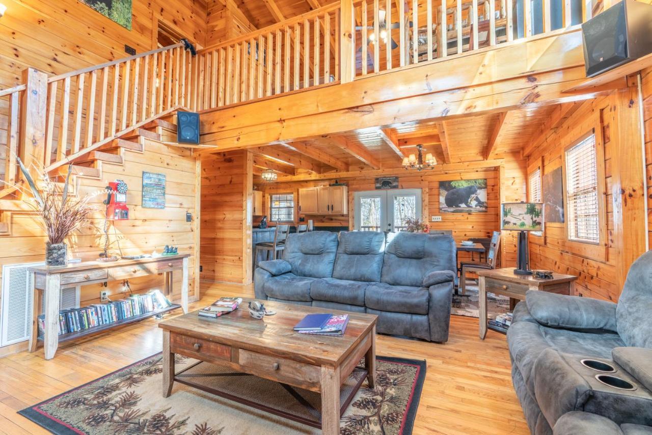 Comfort Cabin Bearway To Heaven W Private Hot Tub Pigeon Forge Eksteriør billede