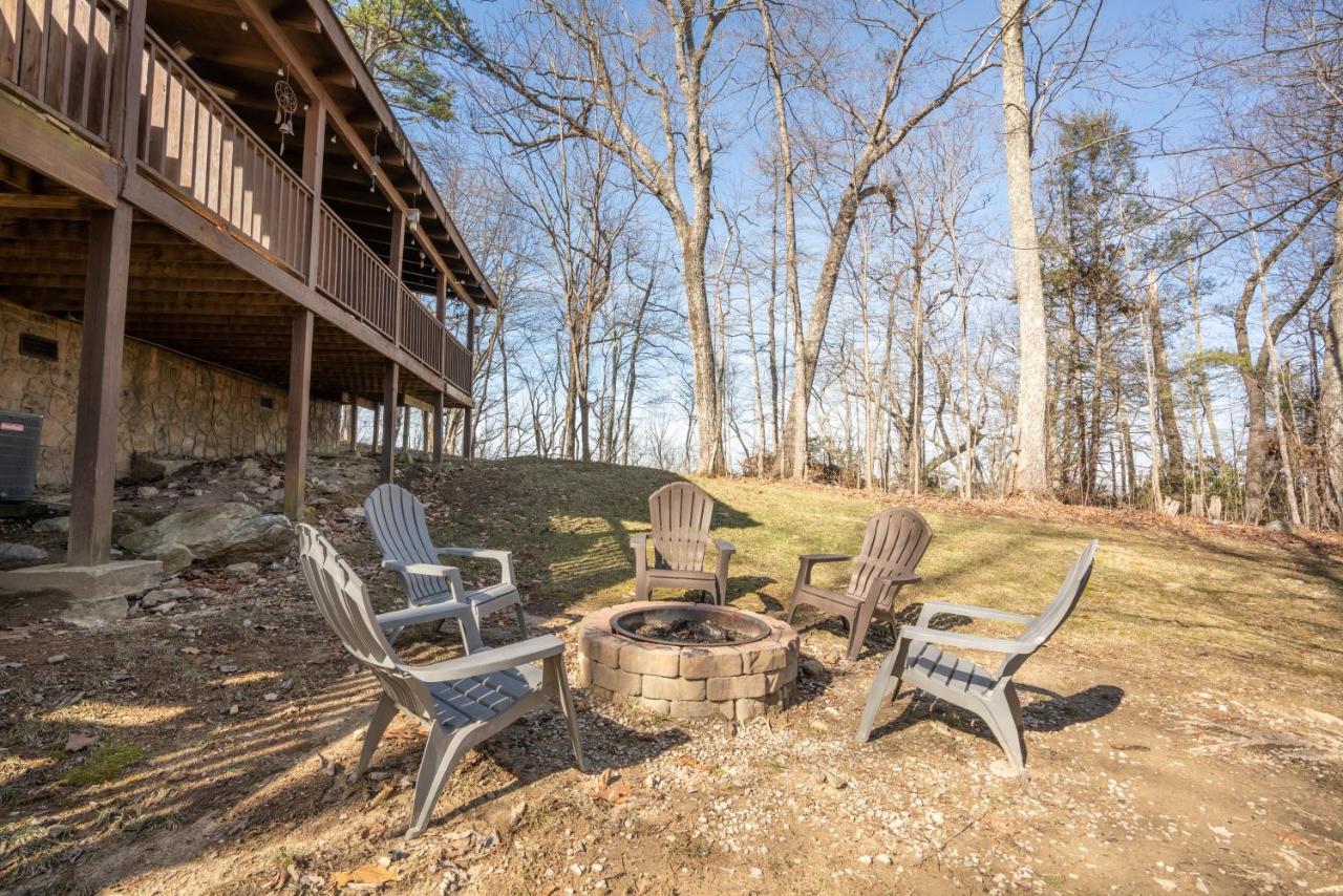 Comfort Cabin Bearway To Heaven W Private Hot Tub Pigeon Forge Eksteriør billede
