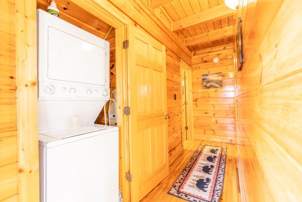Comfort Cabin Bearway To Heaven W Private Hot Tub Pigeon Forge Eksteriør billede