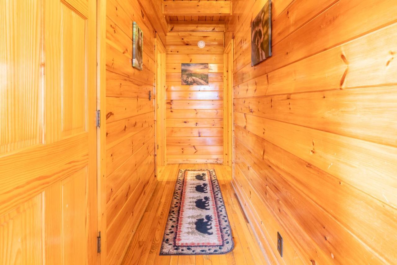 Comfort Cabin Bearway To Heaven W Private Hot Tub Pigeon Forge Eksteriør billede