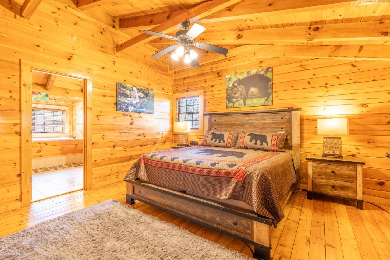 Comfort Cabin Bearway To Heaven W Private Hot Tub Pigeon Forge Eksteriør billede